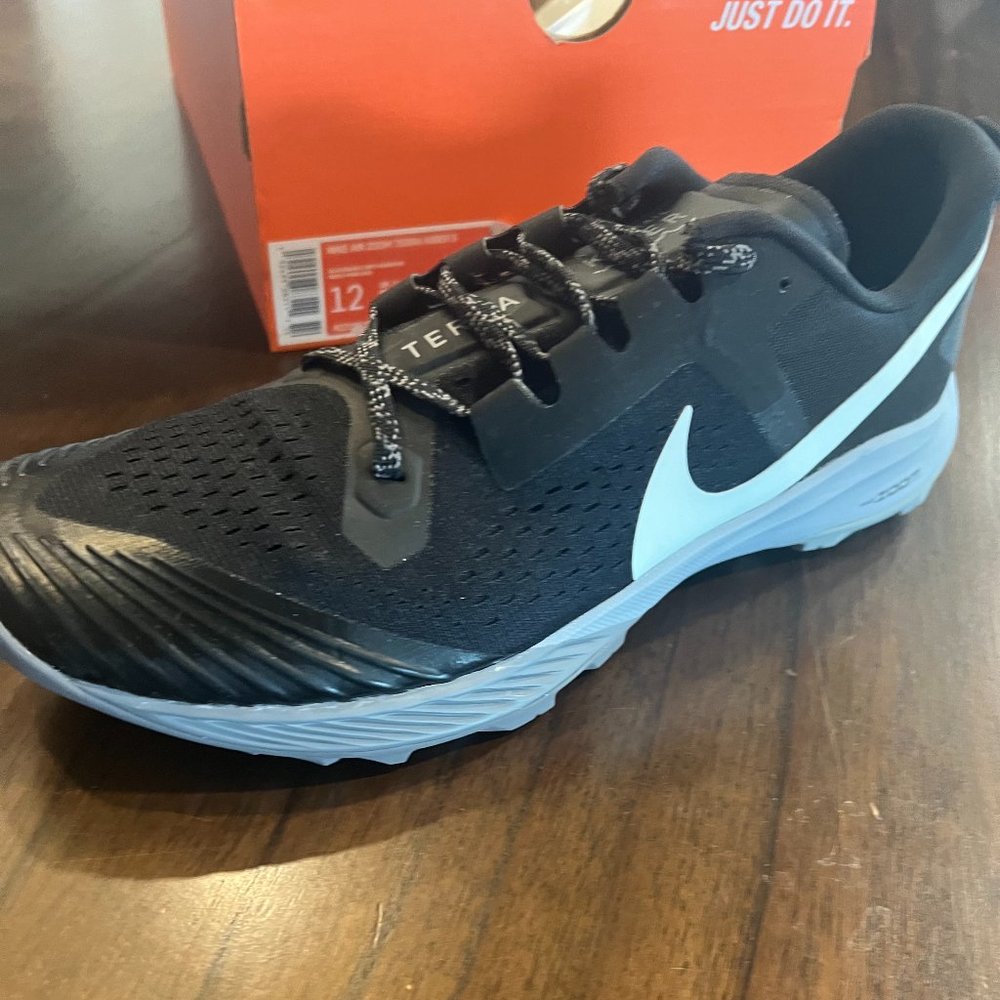 Nike Air Zoom Terra Kiger 5 -Trail Shoes Black/Gunsmoke AQ2219-001 Men Size 12